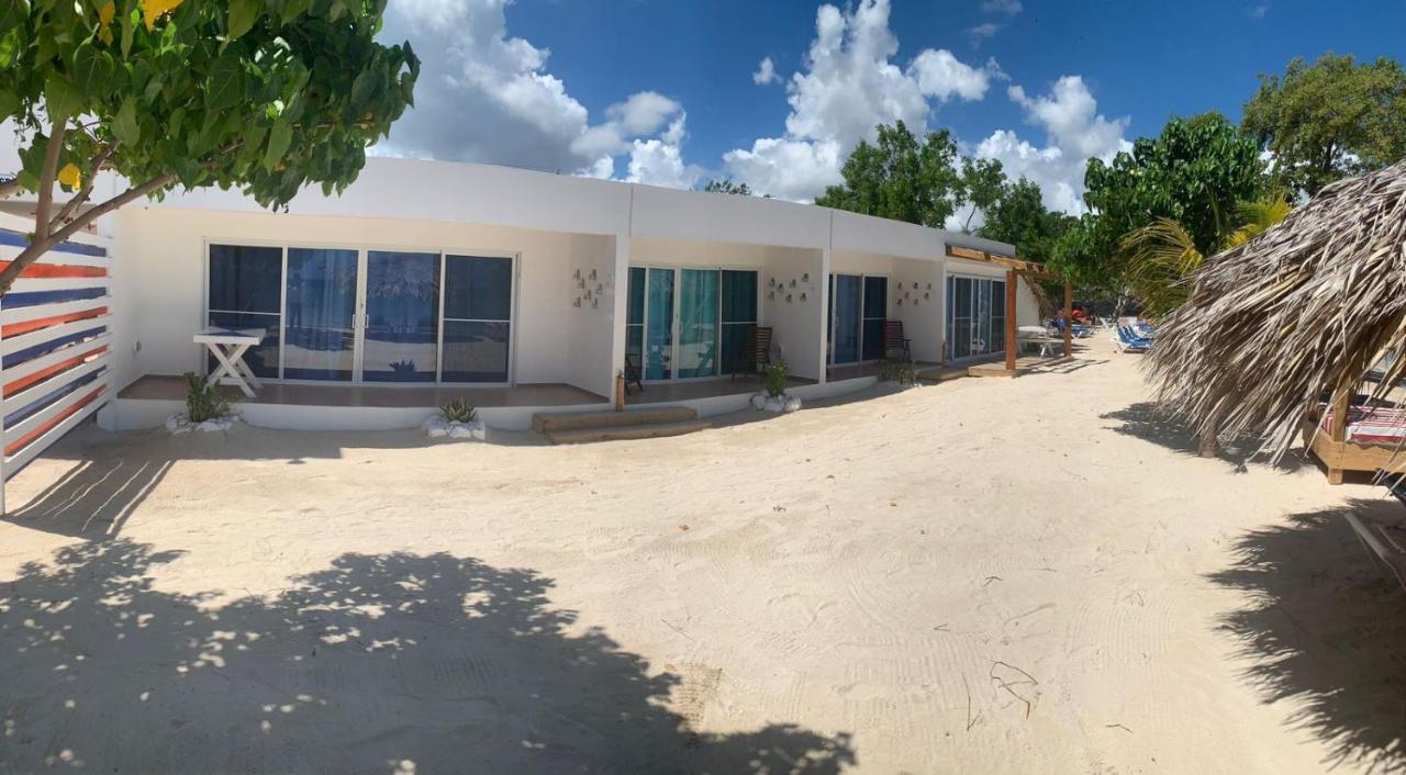Hotel La Isla Bonita à Punta Rucia Extérieur photo